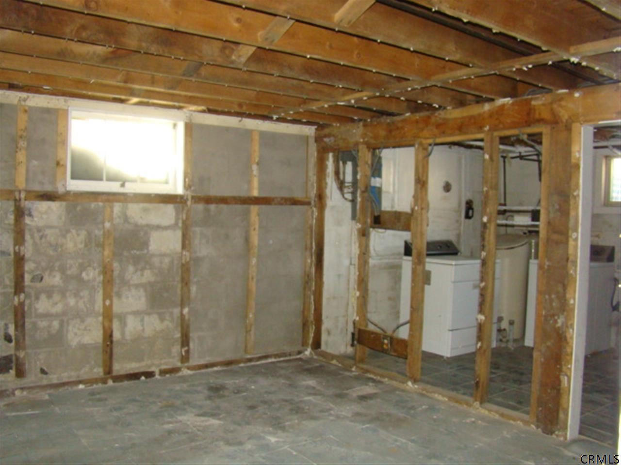 3464 Carmen Road Schenectady, NY 12303 - Photo 10 of 18 Photo 10