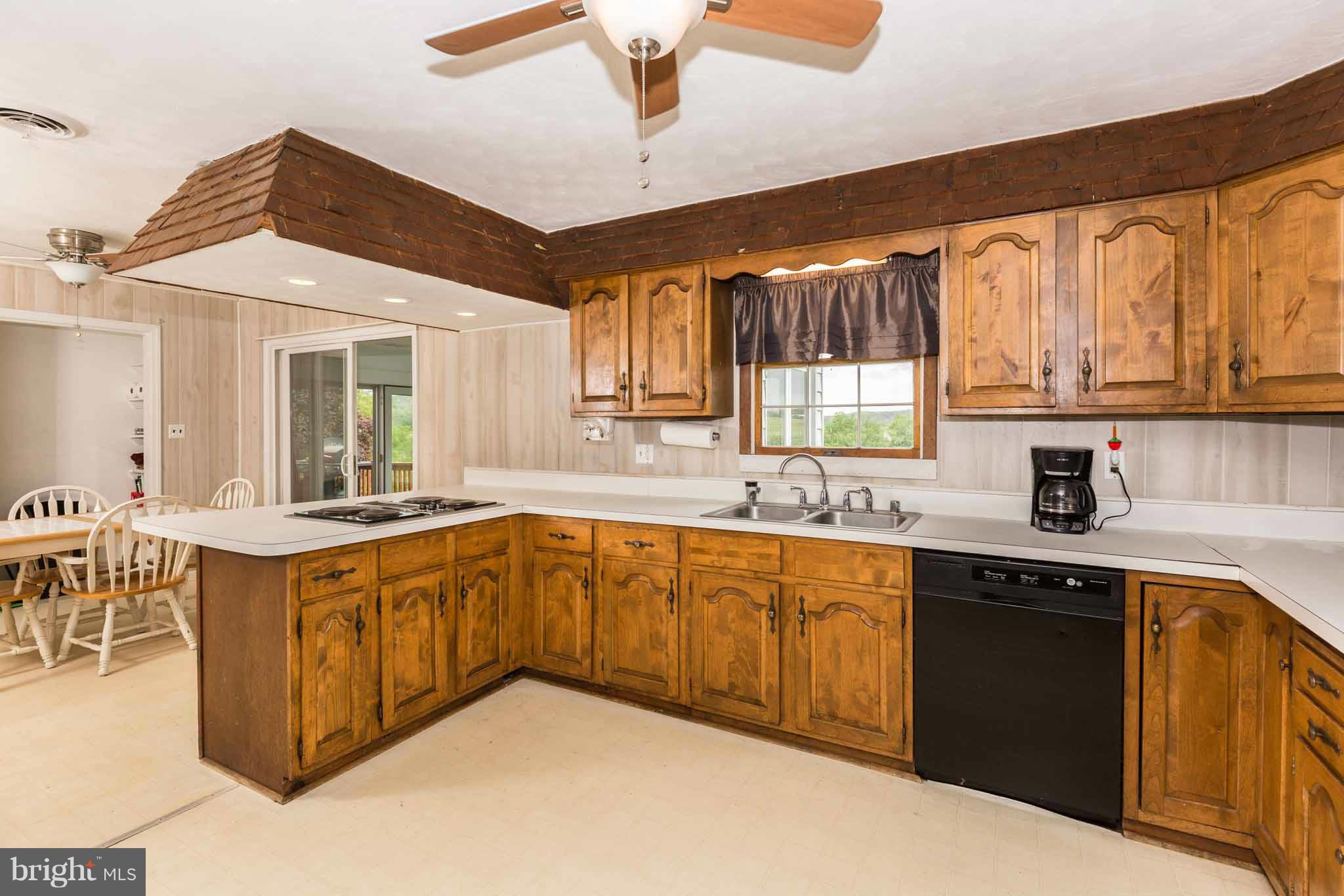 4243 Back Woods Road Westminster, MD 21158 - Photo 14 of 30 Kitchen