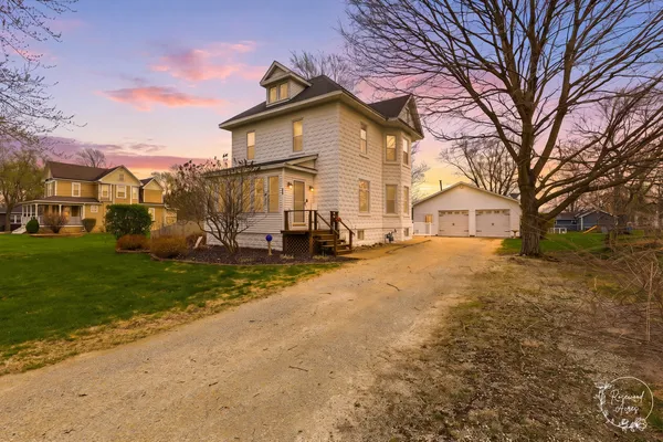 $274,900 | 160 East Porter Avenue, Clifton, IL 60927