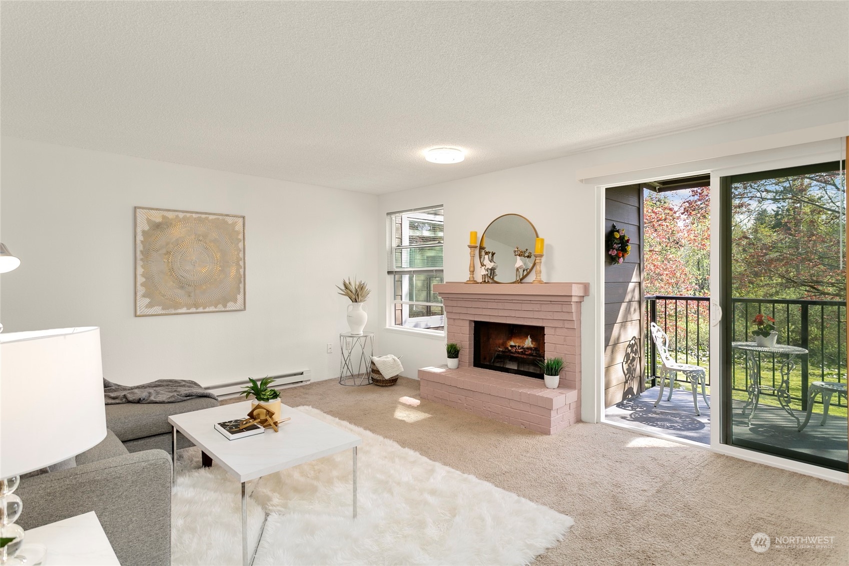 820 Cady Road, Unit J205 Everett, WA 98203 - Photo 3 of 24 Gallery Image 3