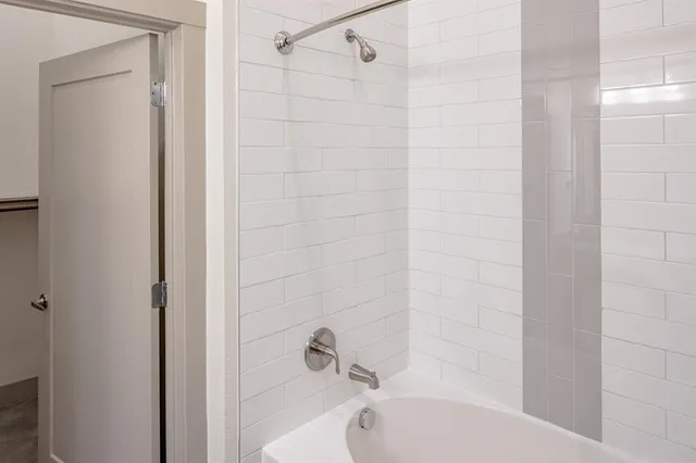 $2,199 | 601 North Oak Street, Unit 239, Roanoke, TX 76262