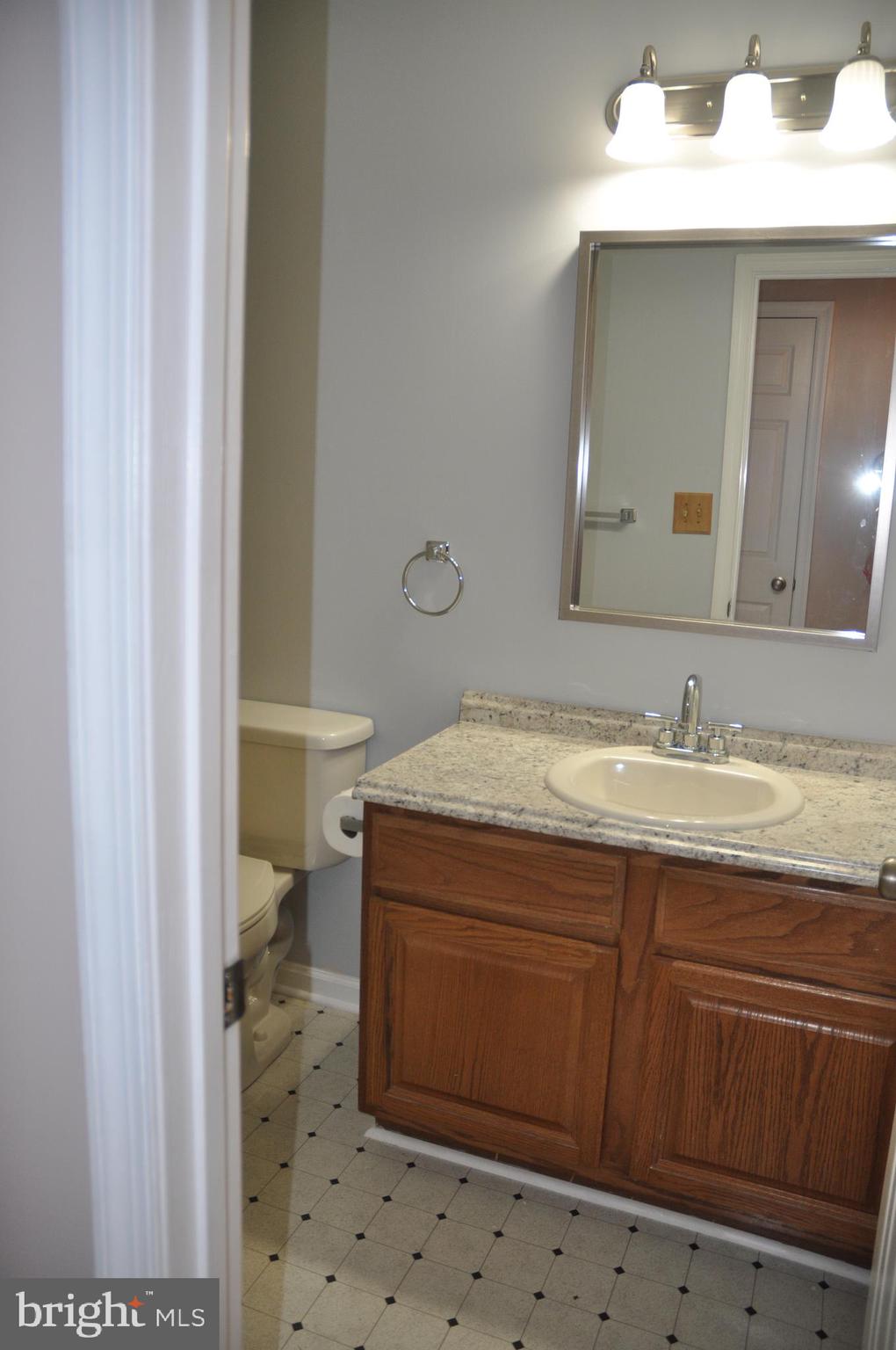 240 Richards Ferry Road Fredericksburg, VA 22406 - Photo 30 of 43 HALL FULL BATH 1