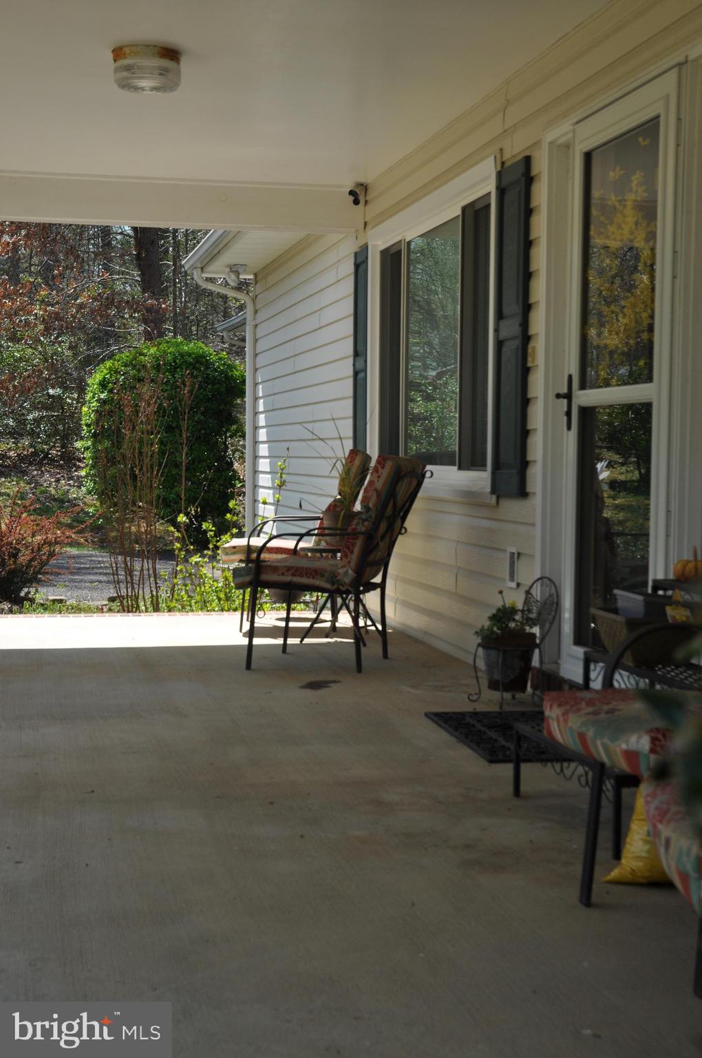 240 Richards Ferry Road Fredericksburg, VA 22406 - Photo 4 of 43 FRONT PORCH SIDE 1
