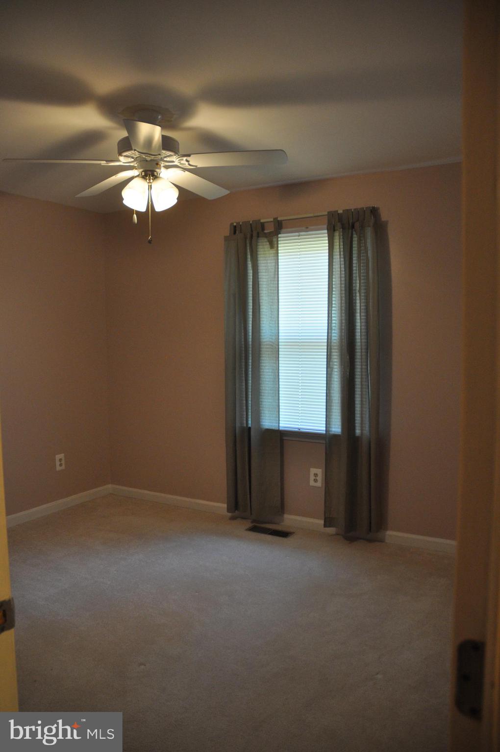 240 Richards Ferry Road Fredericksburg, VA 22406 - Photo 33 of 43 BEDROOM 2