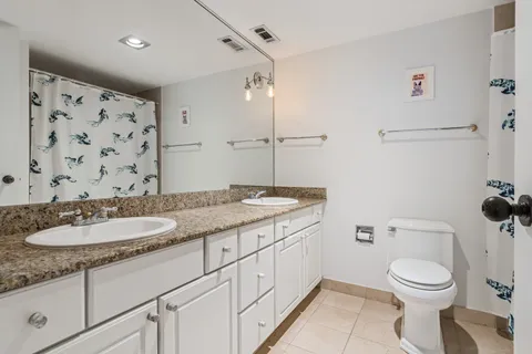$495,000 | 40 East Delaware Place, Unit 1502, Chicago, IL 60611