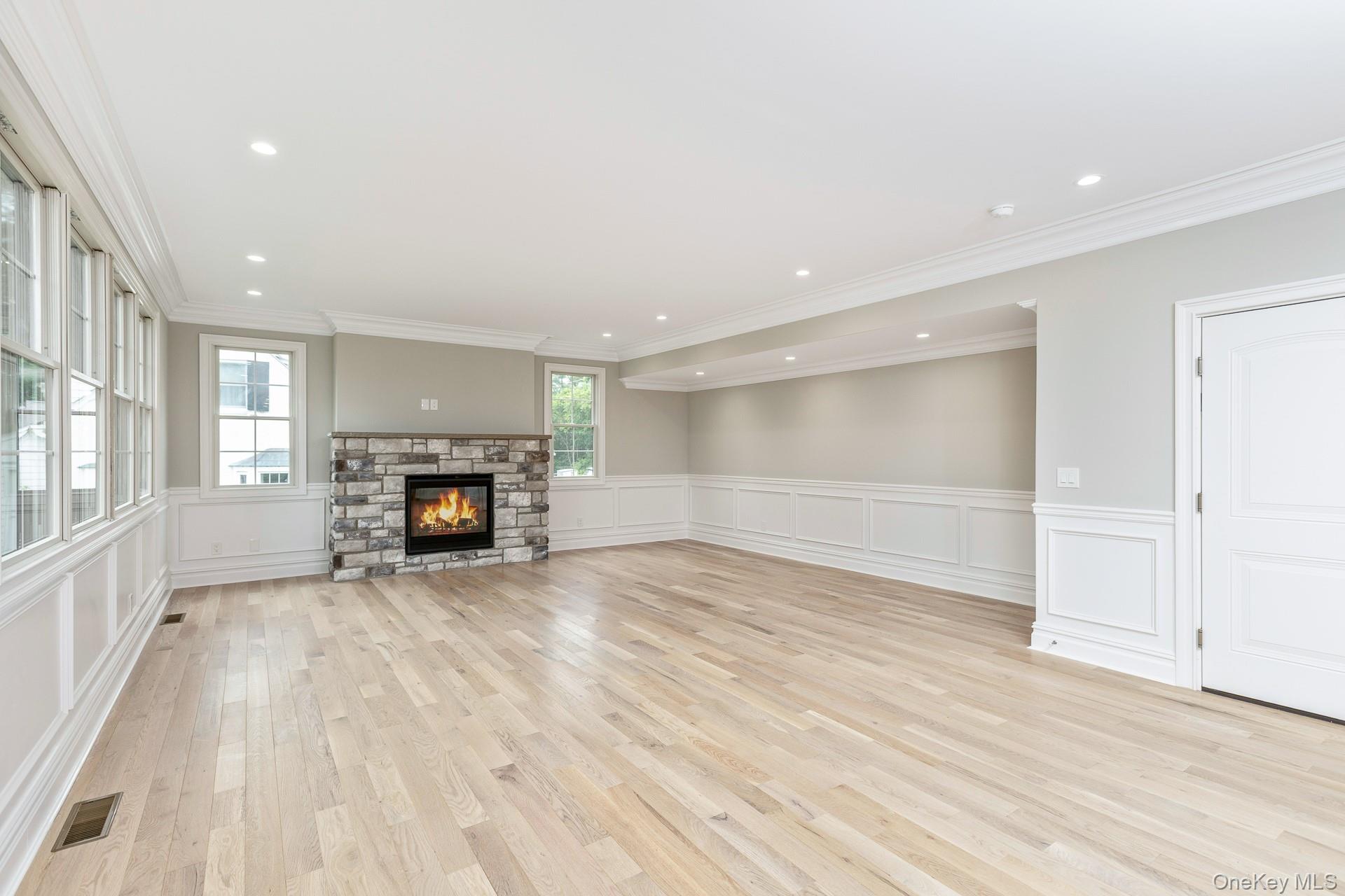 223 Town Line Road Commack, NY 11731 - Photo 14 of 36