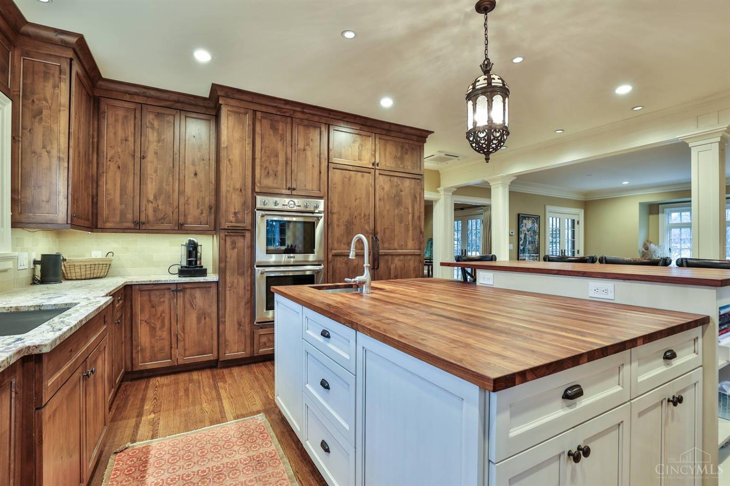 1221 Edwards Road Cincinnati, OH 45208 - Photo 14 of 85 Gallery Image 14