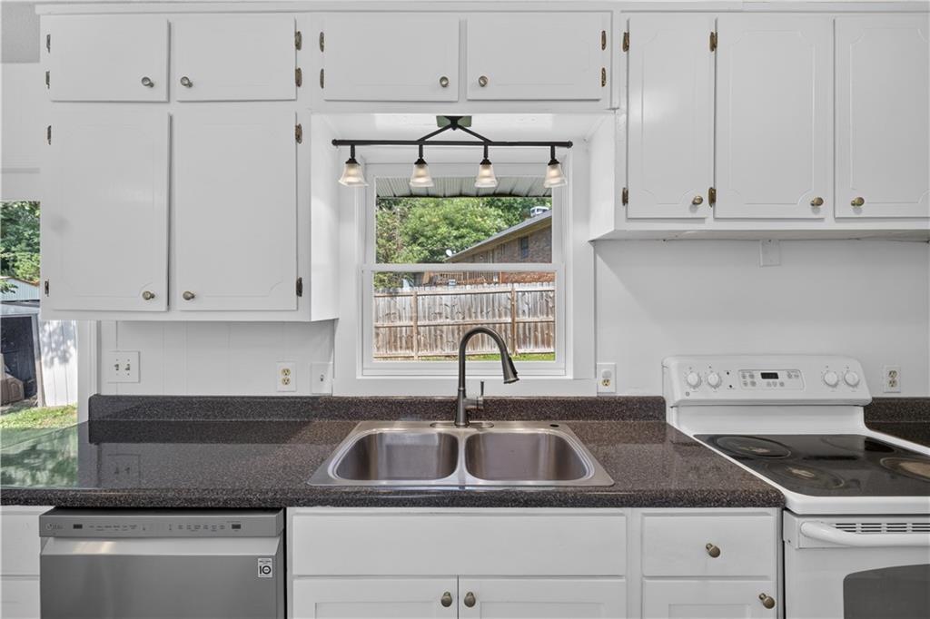 4408 Sardis Road Gainesville, GA 30506 - Photo 14 of 40
