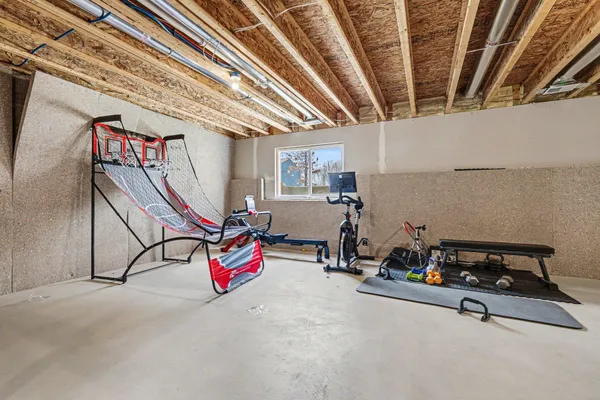 $469,900 | 1325 Remington Drive Southeast, Lowell, MI 49331