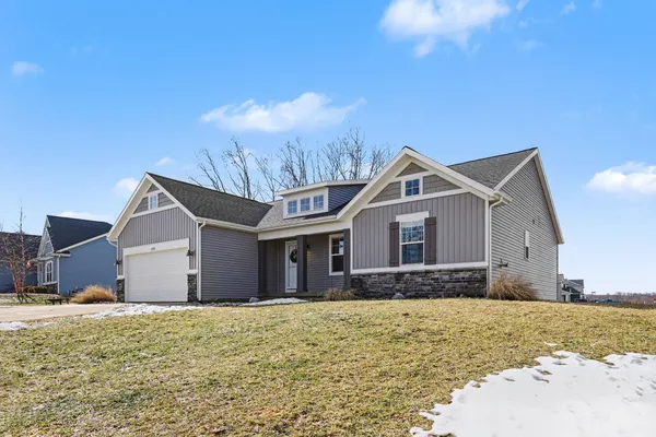 $469,900 | 1325 Remington Drive Southeast, Lowell, MI 49331
