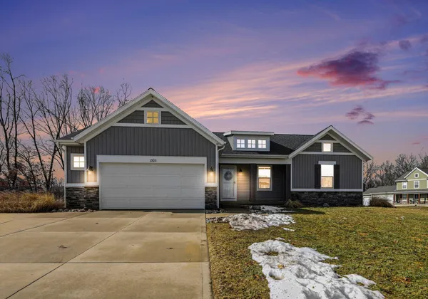 $469,900 | 1325 Remington Drive Southeast, Lowell, MI 49331