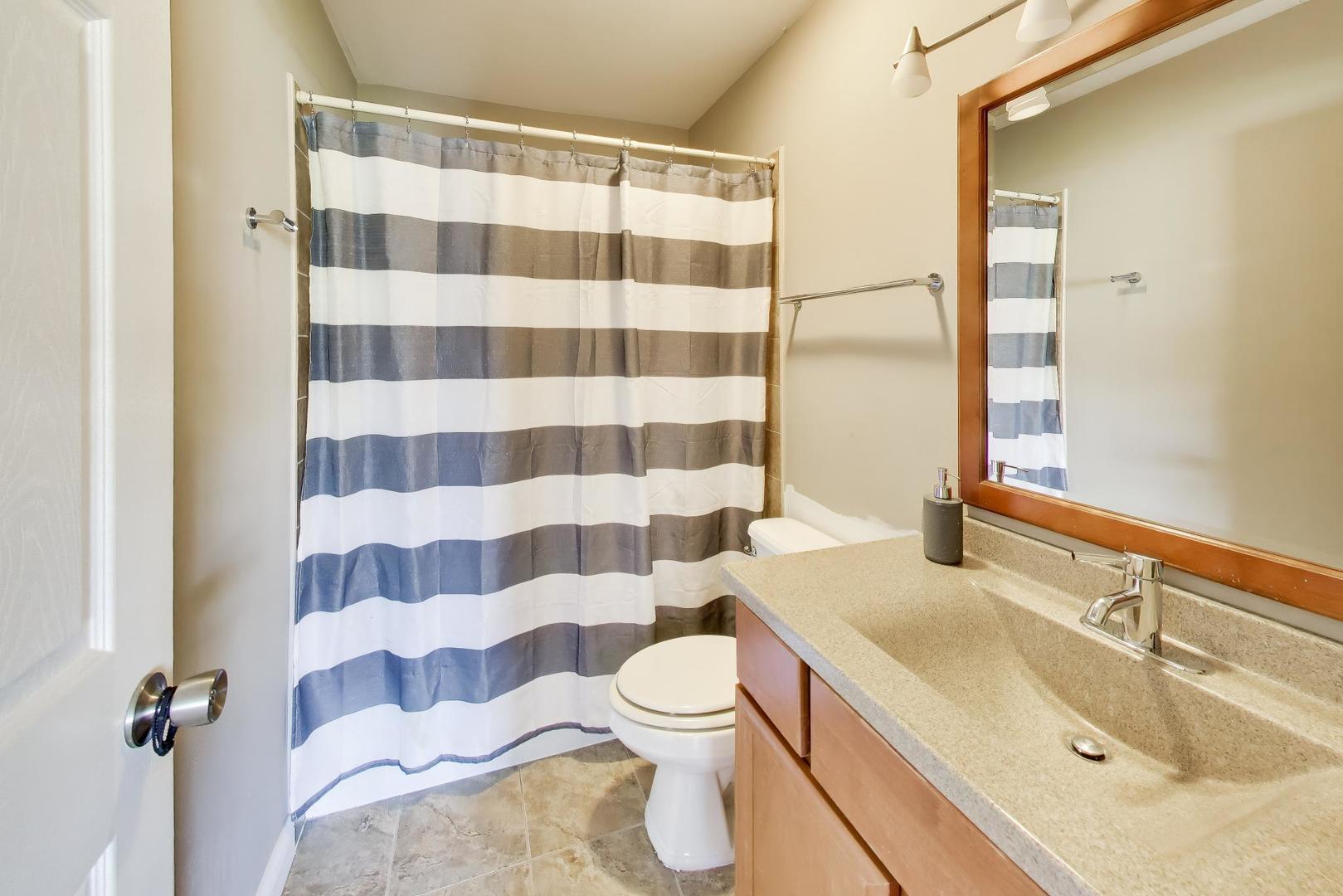 502 West Huntington Commons Road, Unit 340 Mount Prospect, IL 60056 - Photo 19 of 25