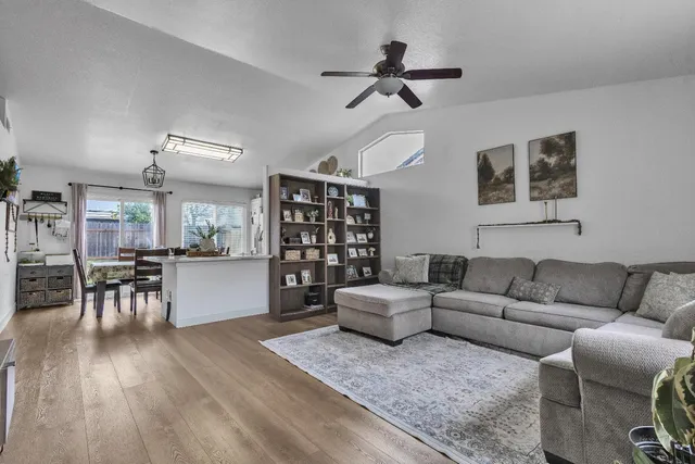 $419,999 | 2833 Nemaha Way, Stockton, CA 95206