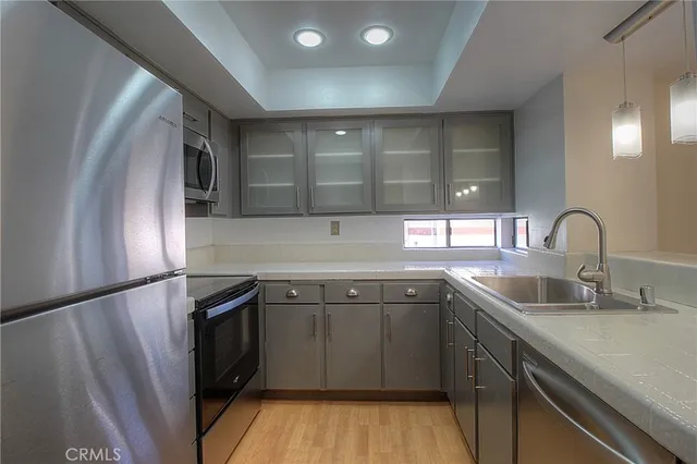 a close view of sink and tap