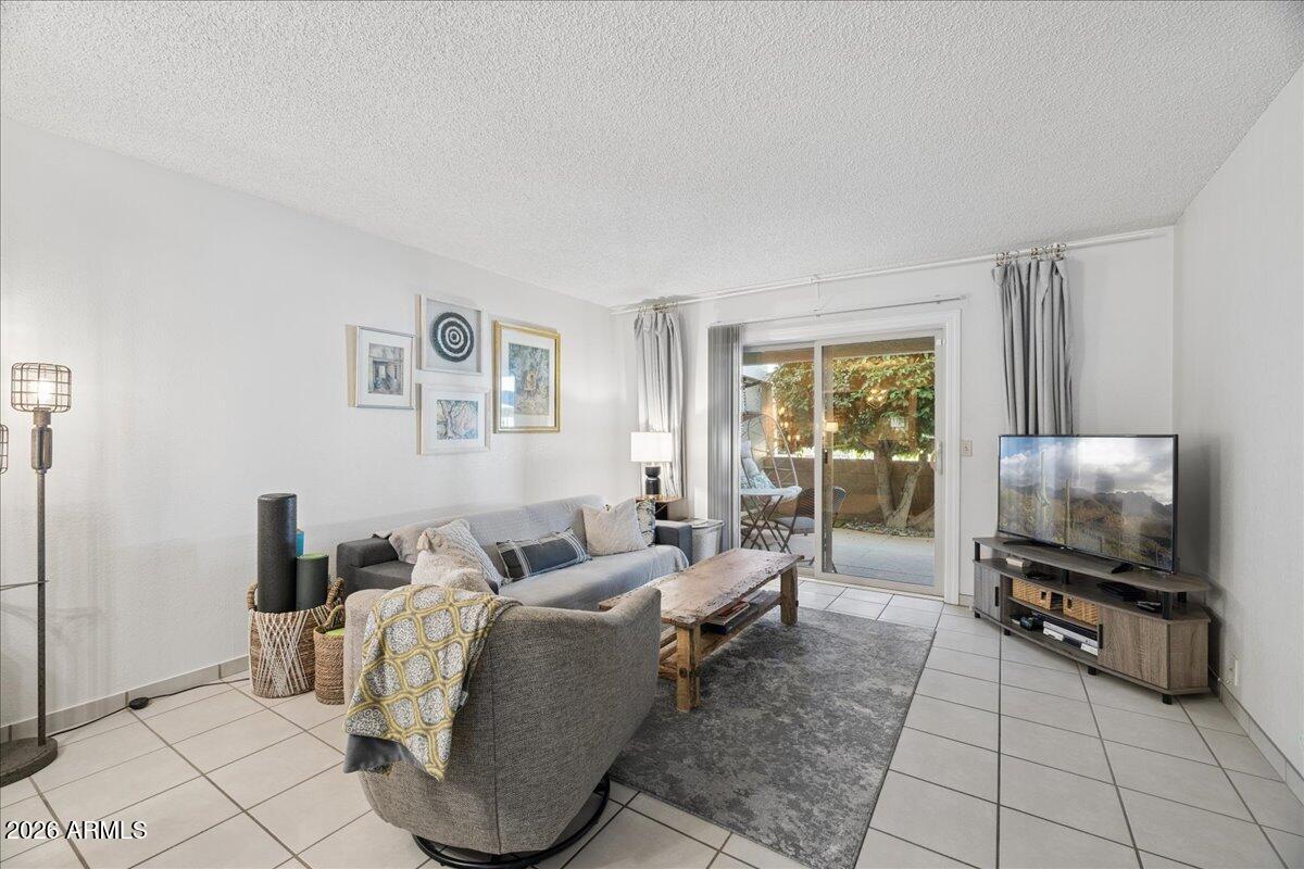 4150 East Cactus Road, Unit 120 Phoenix, AZ 85032 - Photo 15 of 42 15-Living Area