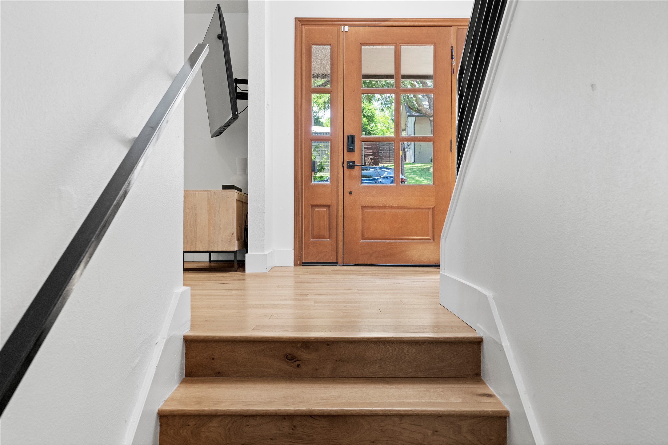 7103 Creighton Lane Austin, TX 78723 - Photo 2 of 31