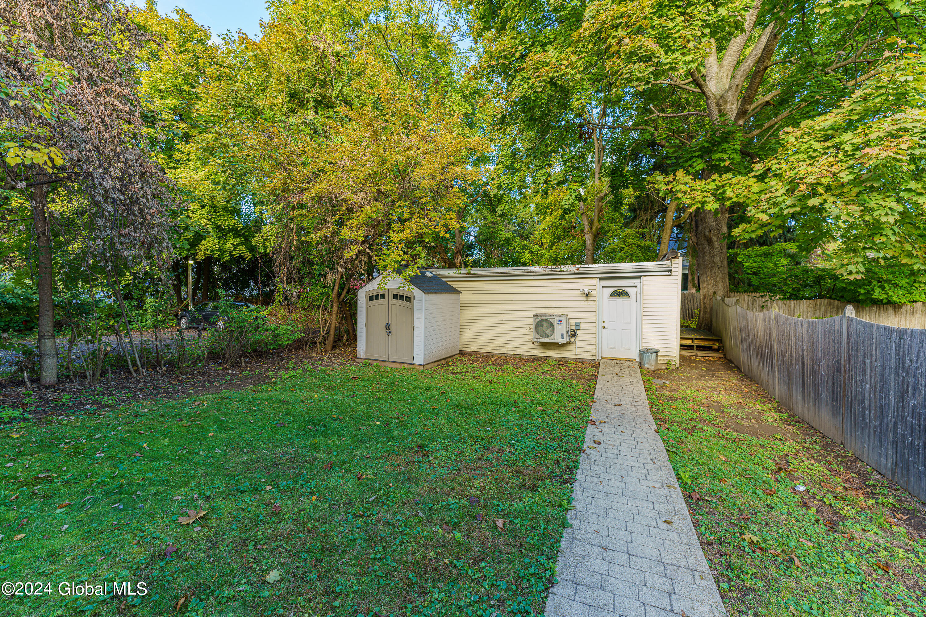 23 North Main Avenue Albany, NY 12203 - Photo 32 of 40 Yard 2