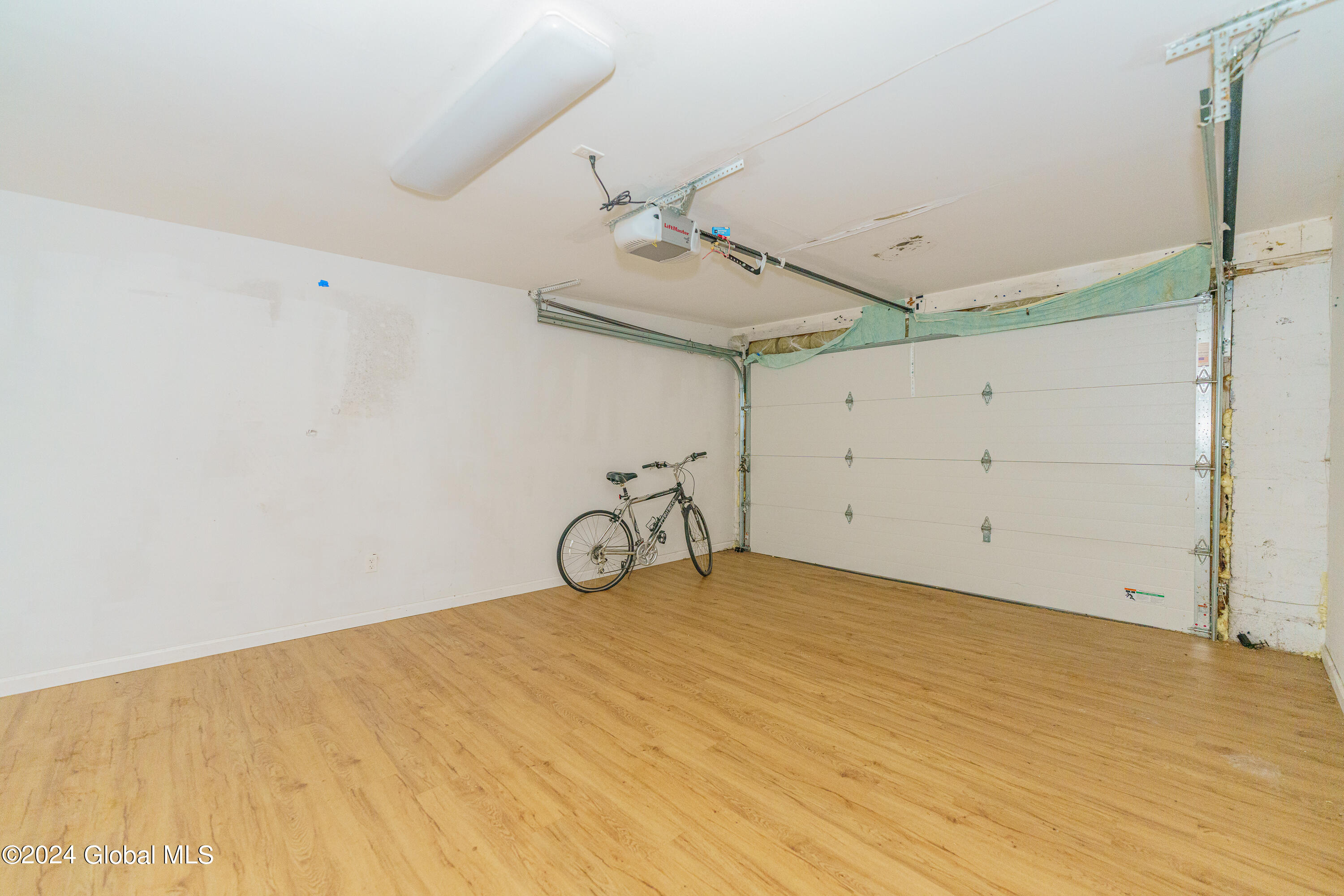 23 North Main Avenue Albany, NY 12203 - Photo 39 of 40 Yard 9