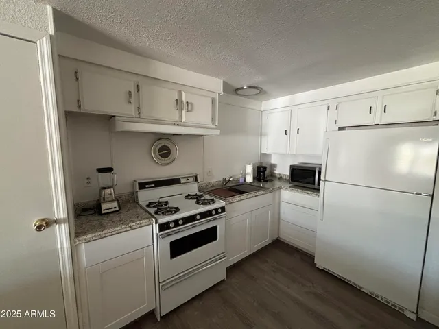 $1,000 | 709 Mohave Way, Florence, AZ 85132