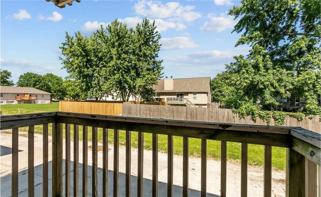 207 Barr Road Grain Valley, MO 64029 - Photo 7 of 11