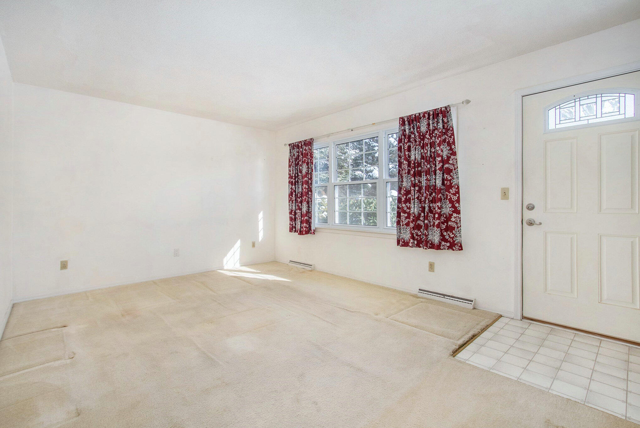 1565 Vesta Road Muskegon, MI 49445 - Photo 4 of 28 005_s22a4054