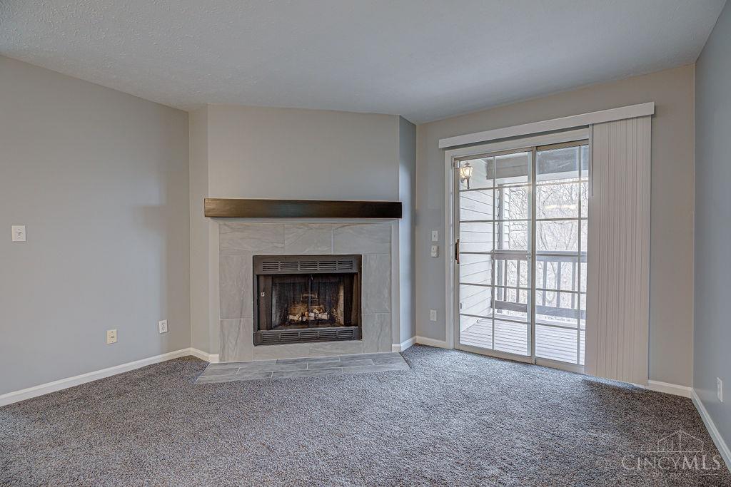 10555 Montgomery Road, Unit 19 Montgomery, OH 45242 - Photo 3 of 41 Gallery Image 3