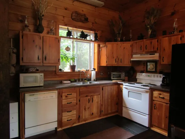 $799,900 | 37 Loon Drive, Newport, ME 04953