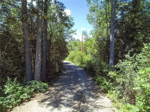 $799,900 | 37 Loon Drive, Newport, ME 04953