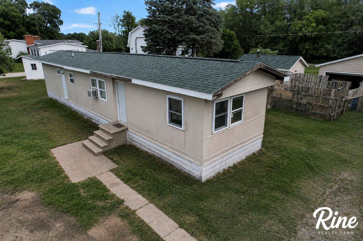 1684 Colwood Road Caro, MI 48723 - Photo 2 of 21 688EA84C-AA2C-4DEC-999E-22B25E2E32B6