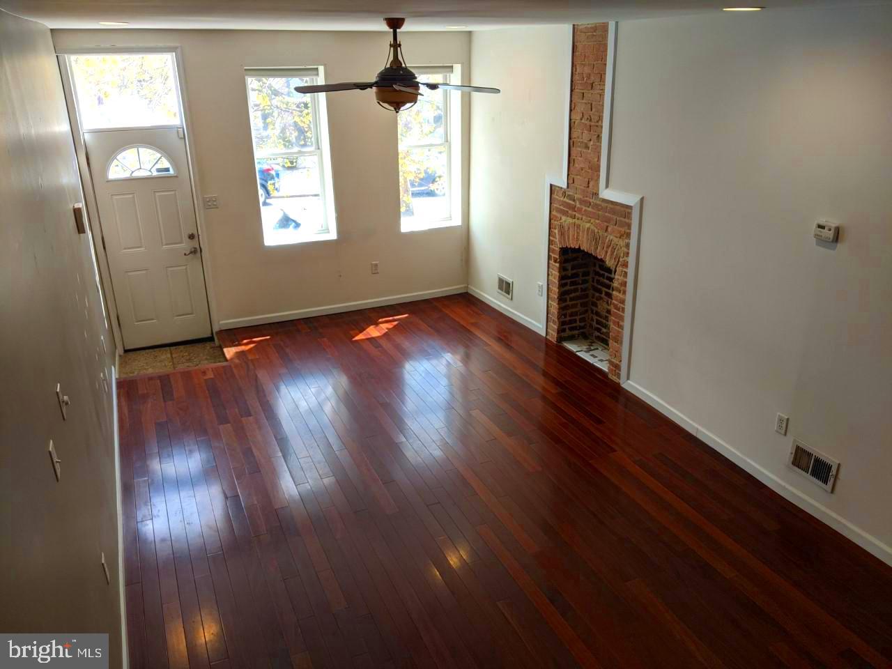 3034 Keswick Road Baltimore, MD 21211 - Photo 3 of 24 Now vacant living room