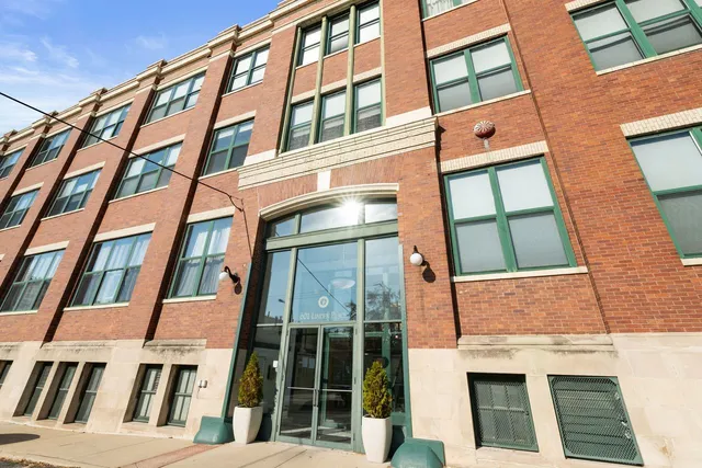 $264,900 | 601 Linden Place, Unit 116, Evanston, IL 60202