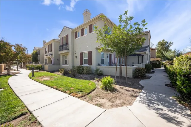 $389,000 | 1800 East Lakeshore Drive, Unit 510, Lake Elsinore, CA 92530