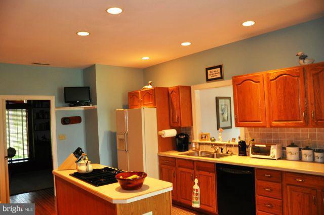 5123 Brooks Road Woolford, MD 21677 - Photo 13 of 30 Kitchen