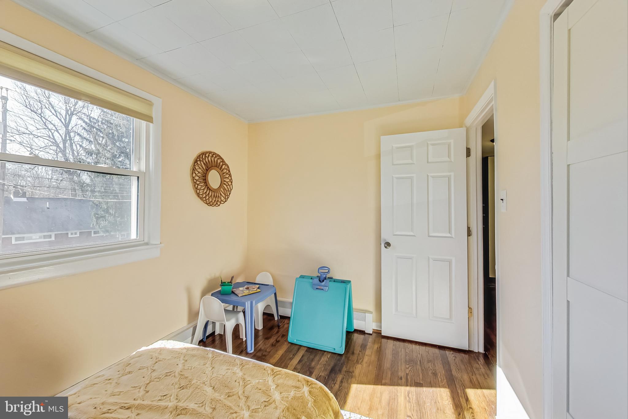 903 Robin Road Silver Spring, MD 20901 - Photo 16 of 46 2nd Bedroom