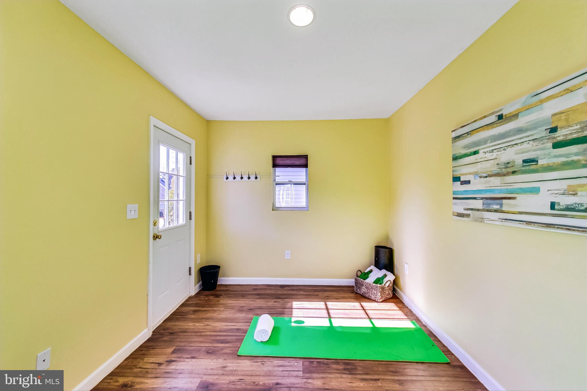 903 Robin Road Silver Spring, MD 20901 - Photo 35 of 46 Great Yoga Retreat, Library, Music Room or Office