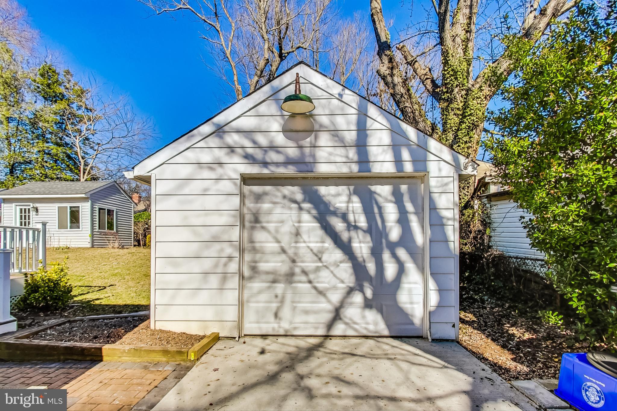 903 Robin Road Silver Spring, MD 20901 - Photo 40 of 46 Garage!!!
