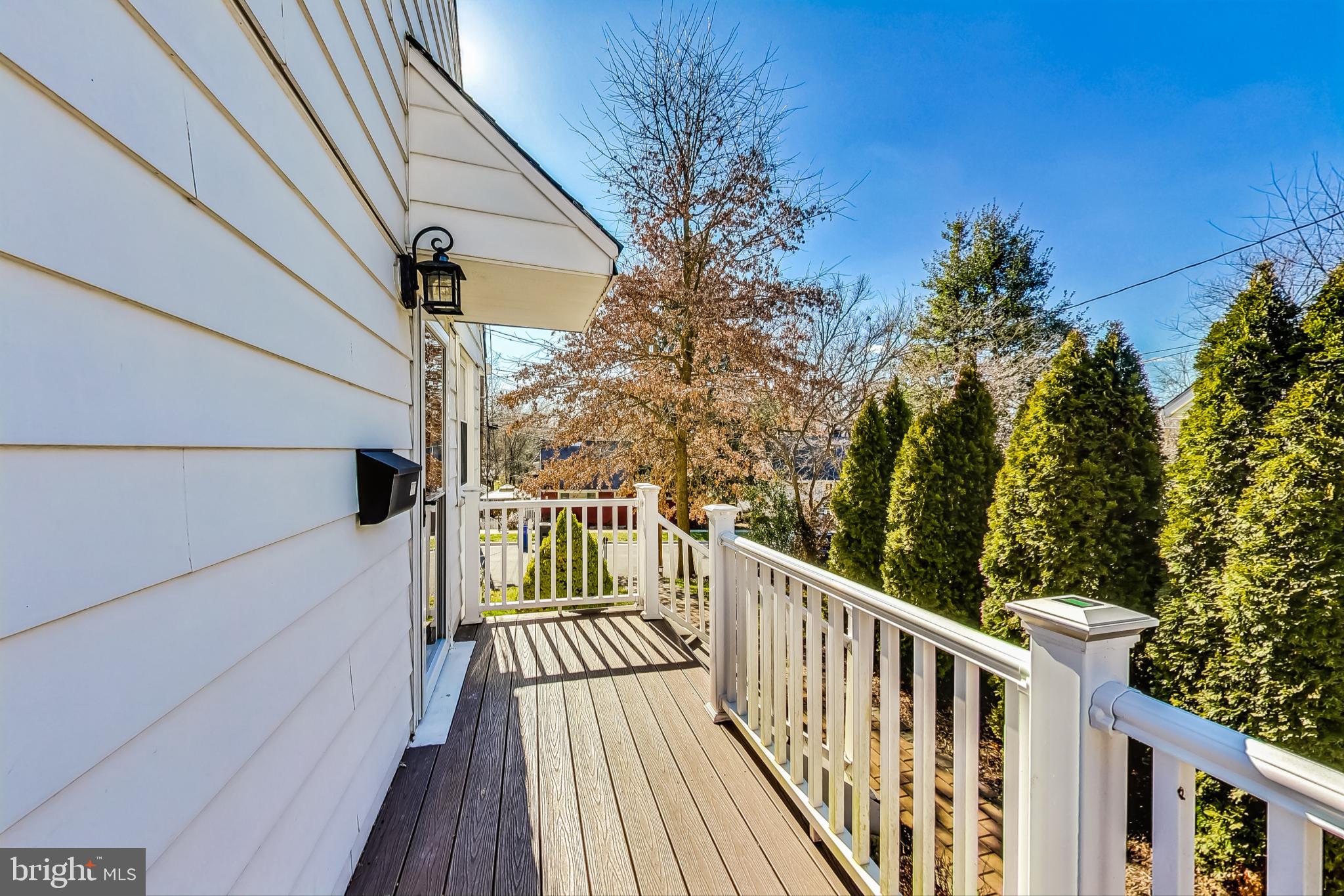 903 Robin Road Silver Spring, MD 20901 - Photo 5 of 46