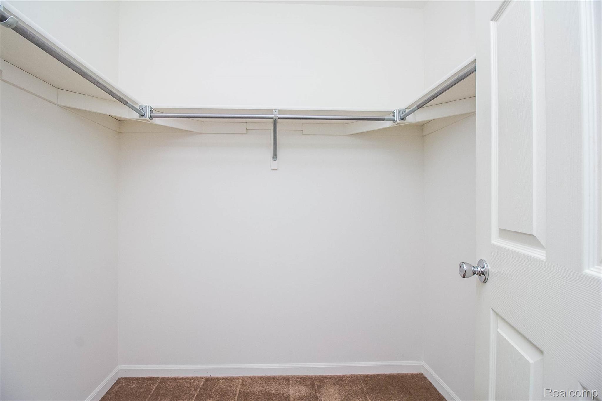 11778 Farmington Road, Unit 48 Livonia, MI 48150 - Photo 17 of 25 17.jpg
