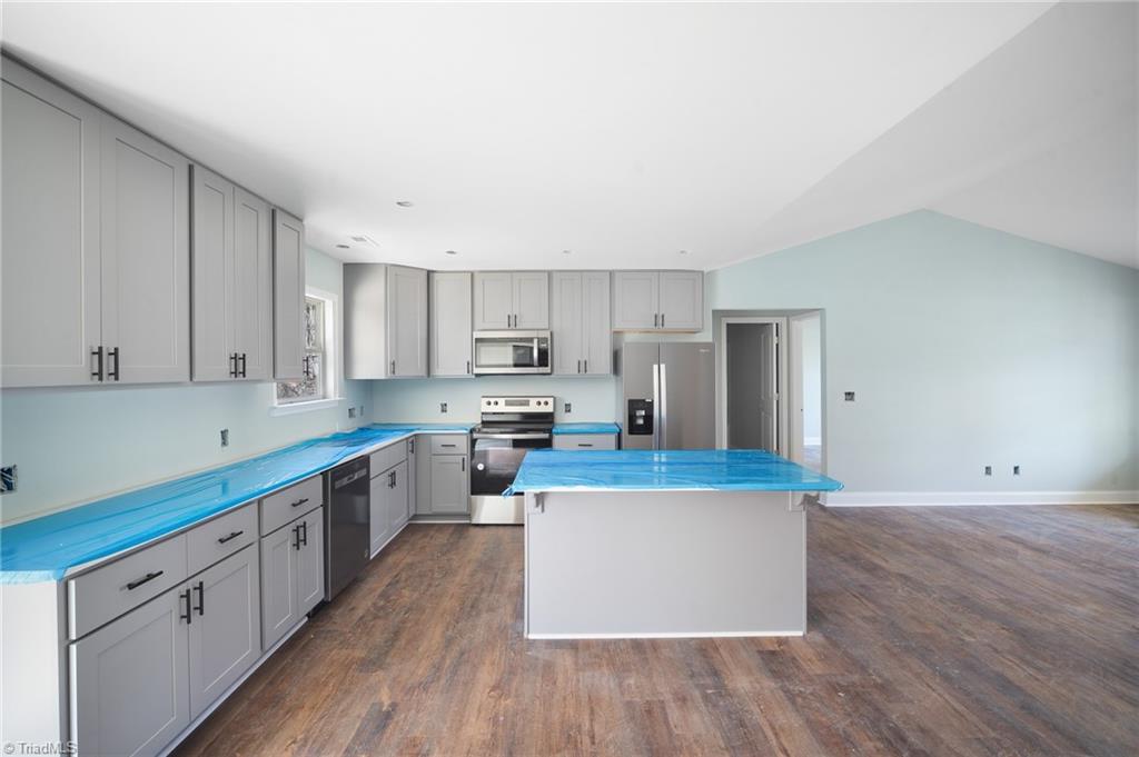 4960 Reid Road Winston-Salem, NC 27107 - Photo 3 of 14 Gallery Image 3