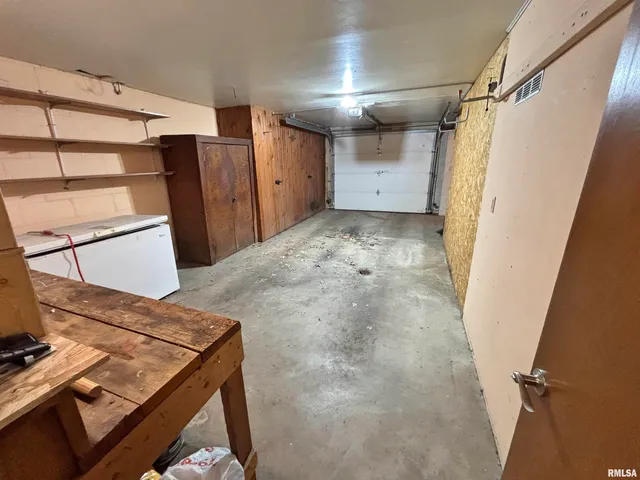 $238,900 | 1401 6th Street, Orion, IL 61273