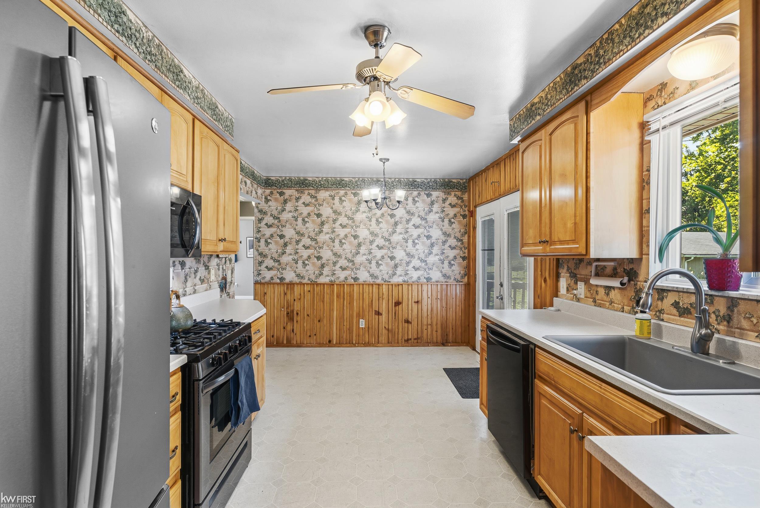 4271 Highland Road Milford, MI 48380 - Photo 22 of 48