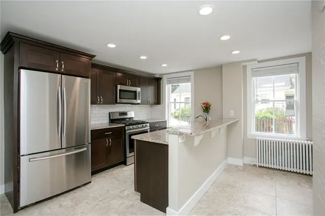 $3,500 | 43 Farewell Street, Unit DURGIN #1, Newport, RI 02840