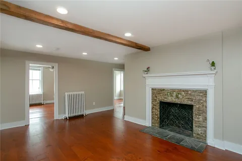 $3,500 | 43 Farewell Street, Unit DURGIN #1, Newport, RI 02840