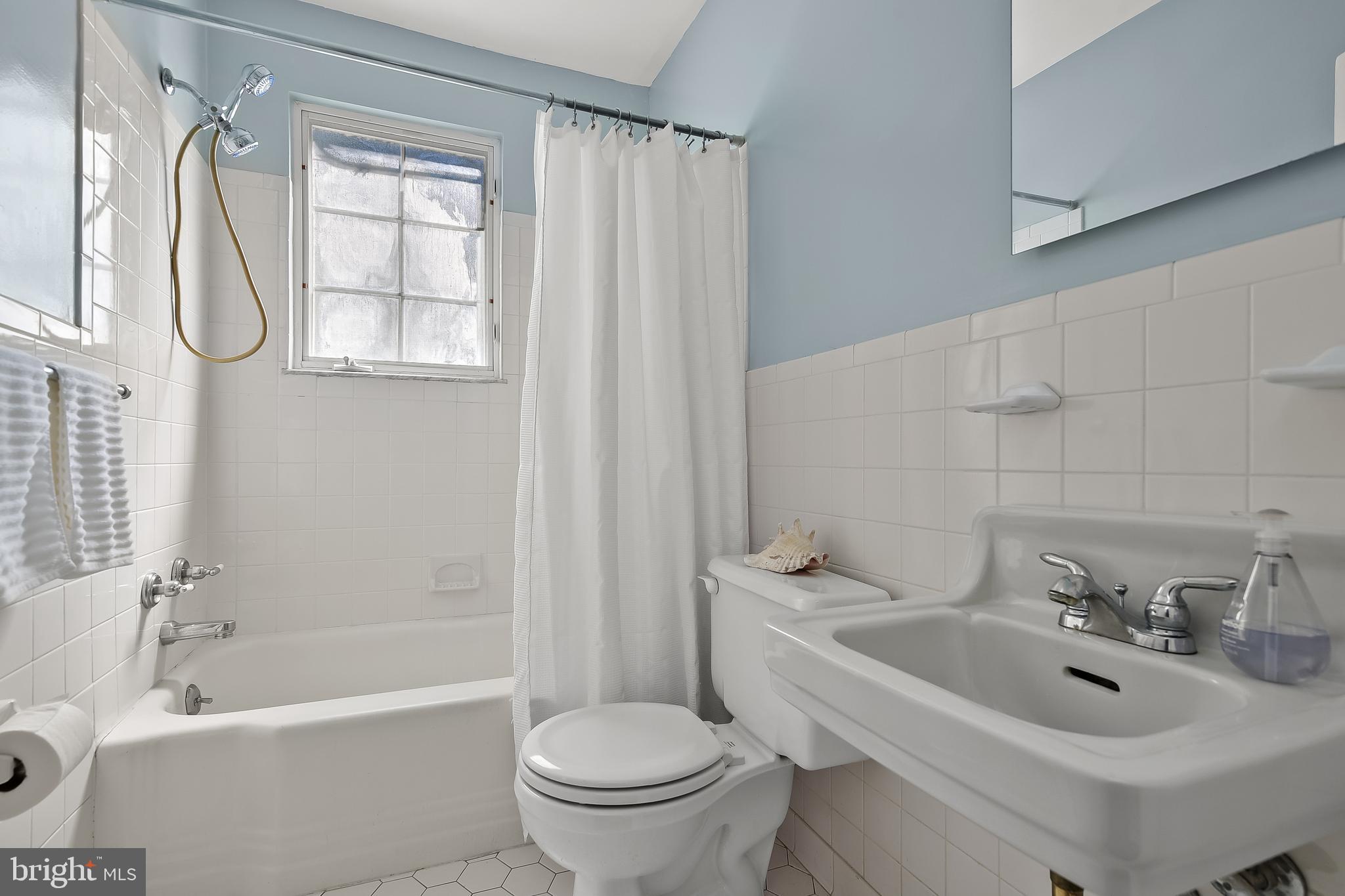 808 Woodside Parkway Silver Spring, MD 20910 - Photo 17 of 50