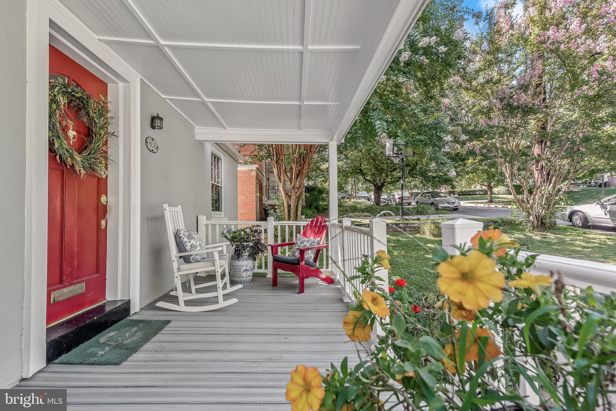 808 Woodside Parkway Silver Spring, MD 20910 - Photo 3 of 50