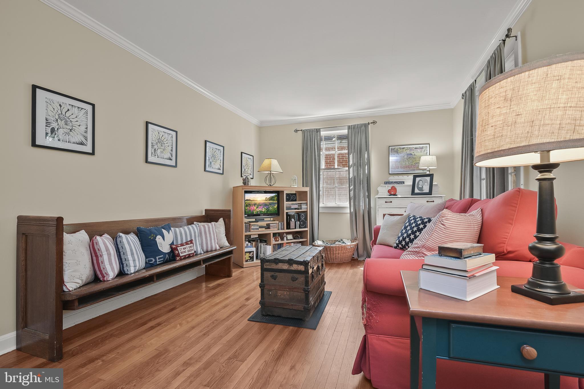 808 Woodside Parkway Silver Spring, MD 20910 - Photo 6 of 50