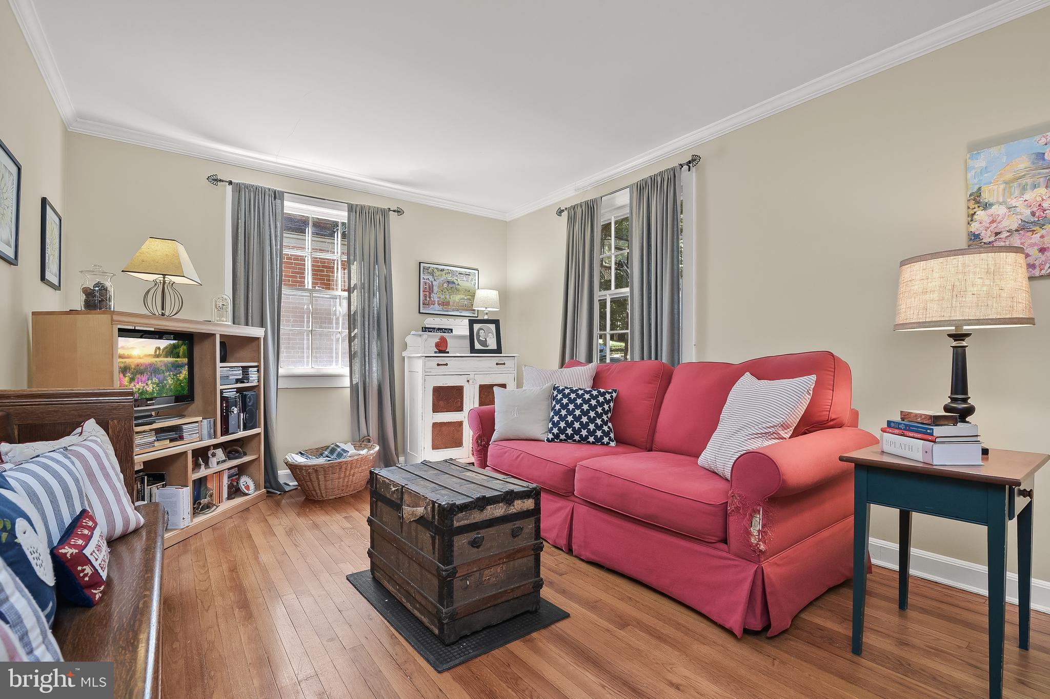 808 Woodside Parkway Silver Spring, MD 20910 - Photo 8 of 50