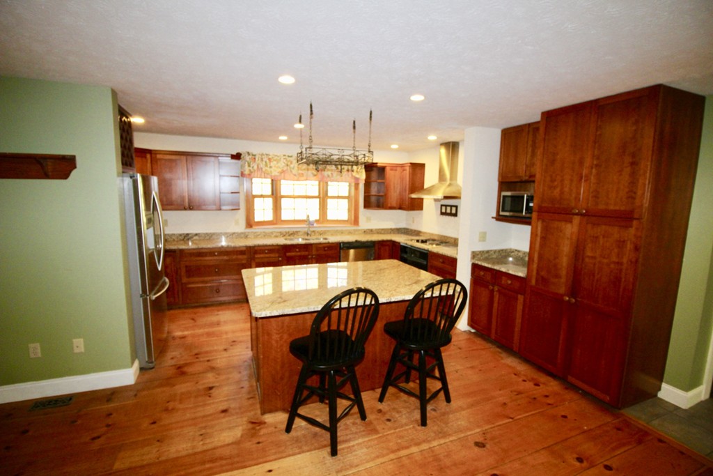 191 Bow Bog Road Bow, NH 03304 - Photo 4 of 30 Gallery Image 4