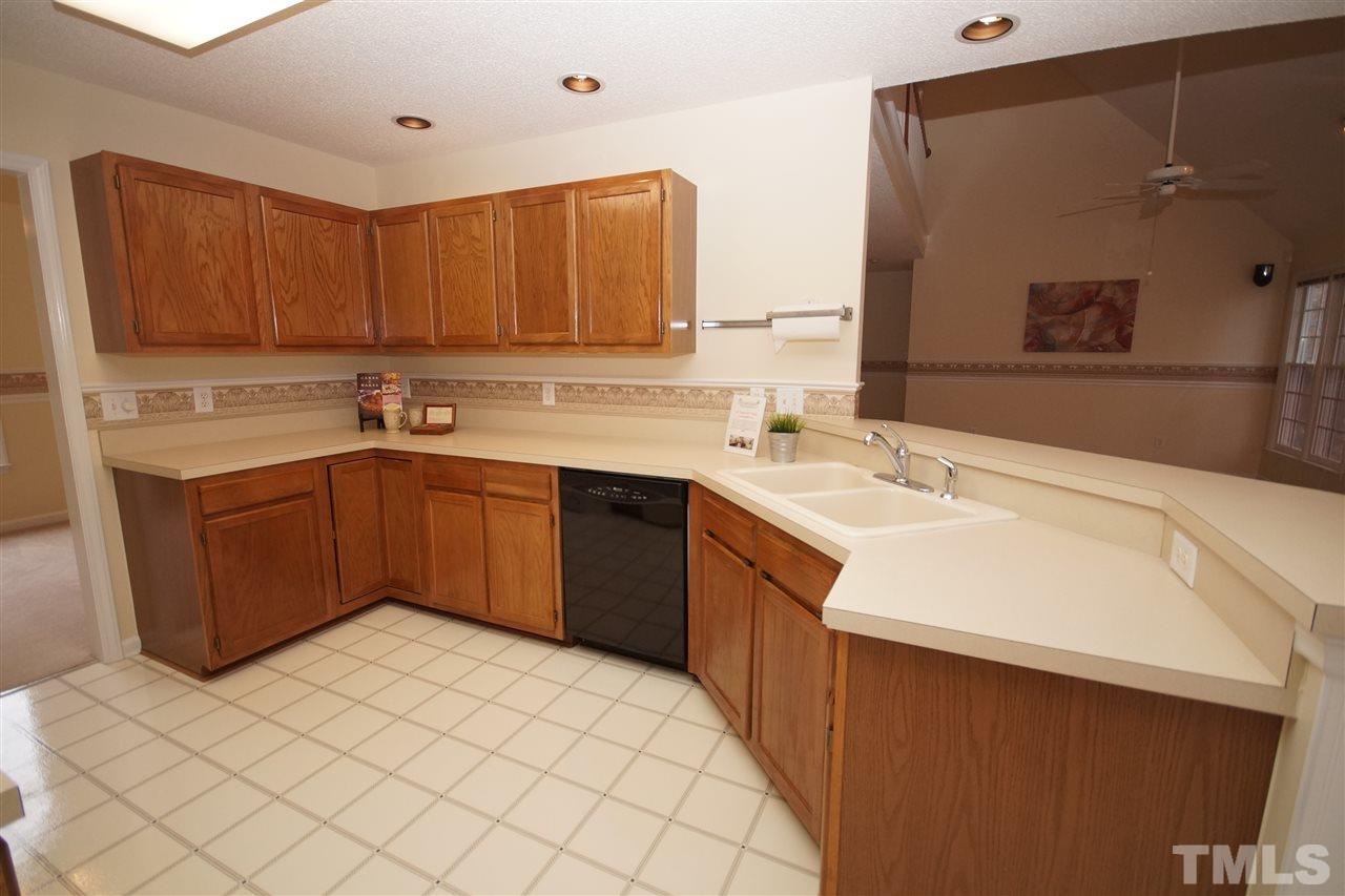 12321 Hartwick Court Raleigh, NC 27613 - Photo 6 of 25