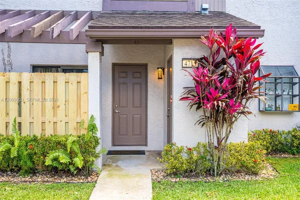 $250,000 | 4715 Northwest 82nd Avenue, Unit 1405, Lauderhill, FL 33351